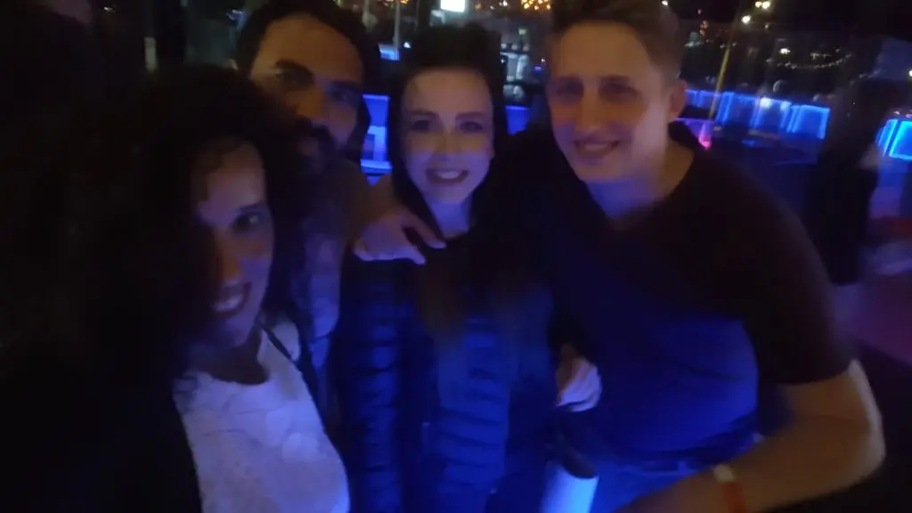 מועדון קומה 27 בורשה