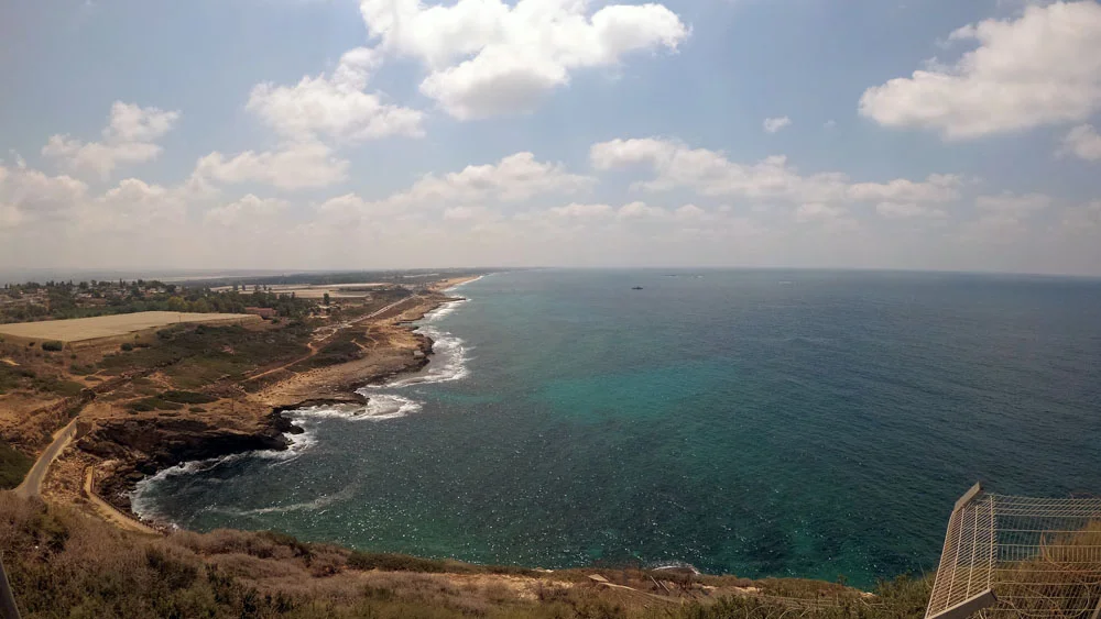 ראש הנקרה - הרכבל, מצוקים לבנים ונקרות כחולות - Check In/Out