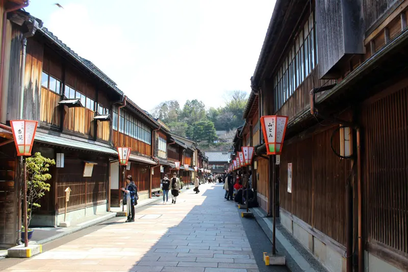 קנאזווה יפן רובע בתי התה