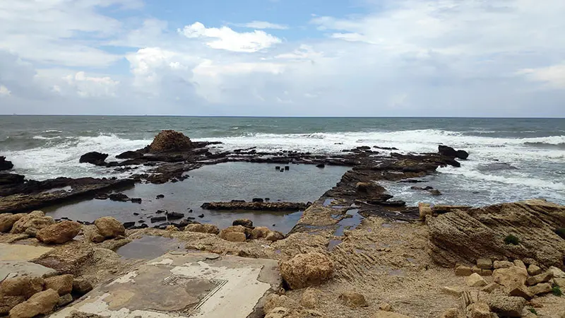 ארמון השונית בגן לאומי קיסריה