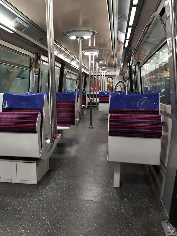 תמונת המטרו בפריז בימי הקורונה