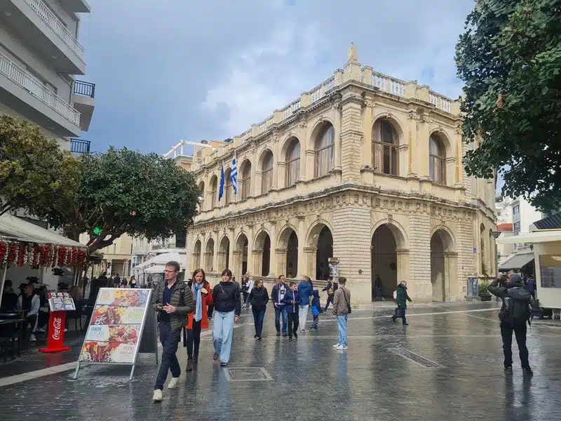 הרקליון מבנה במרכז העיר העתיקה