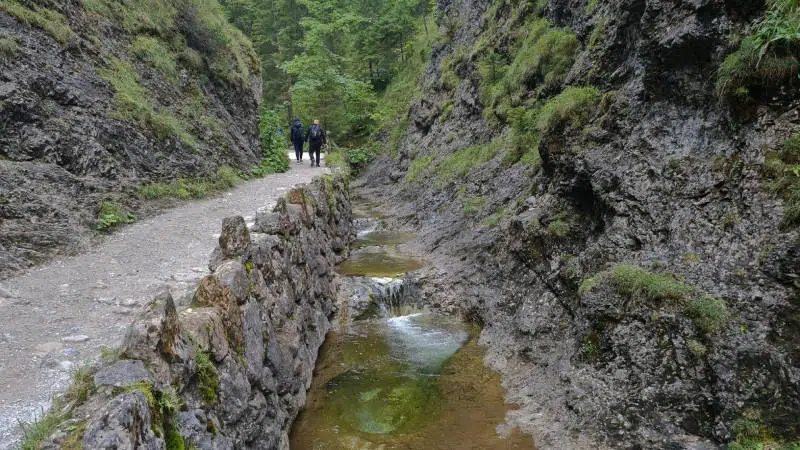 העמק הלבן בזקופנה