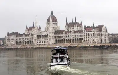 בודפשט עם ילדים שייט על הדנובה