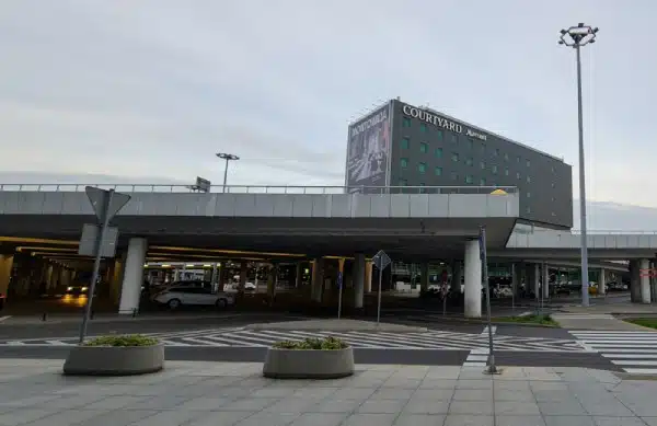 מלון בשדה התעופה שופן בורשה