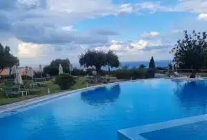 מלון וילג' הייטס ריזורט כרתים