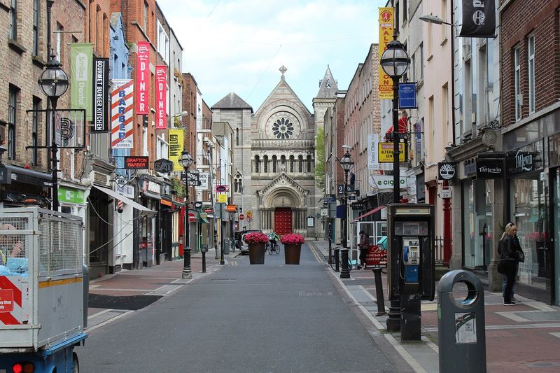 רחוב צבעוני בדבלין