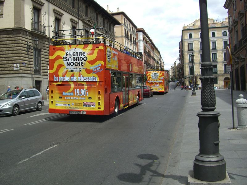 אוטובוס תיירים במדריד