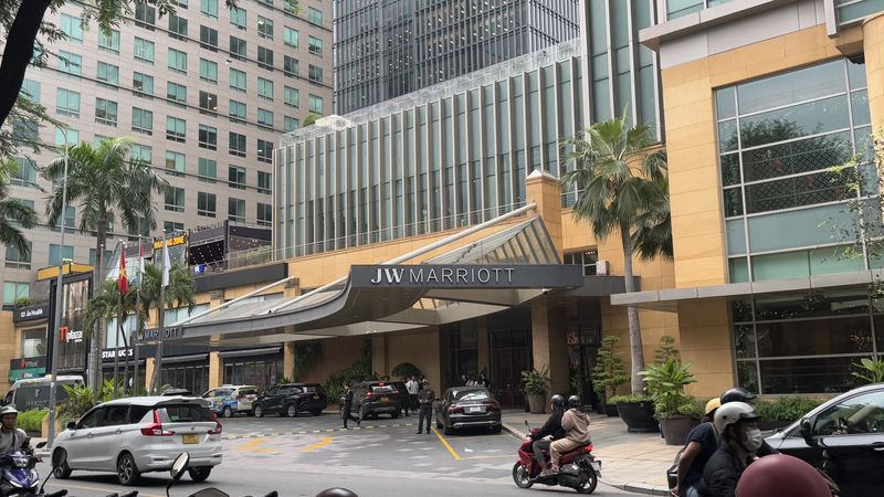 מלון JW Marriott Hotel and Suites Saigon
