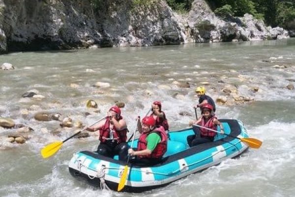 ראפטינג בצפון יוון